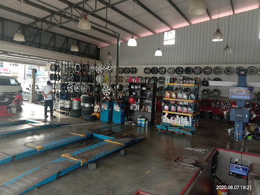 Perkhidmatan Tayar Starway Auto Centre
