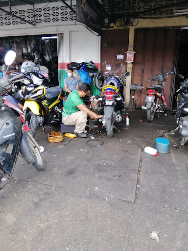 Castrol Bike Point - Lian Hoe Motor Co