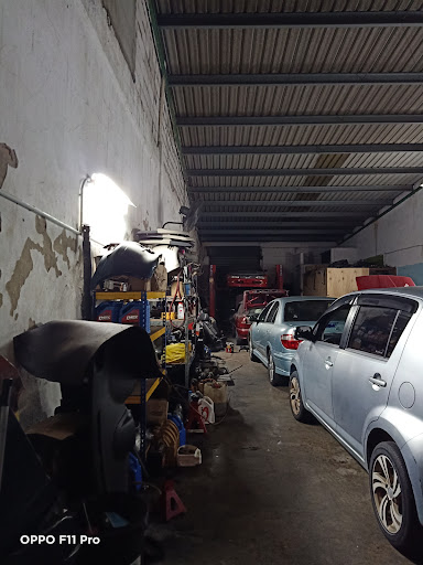 Boustend Garage