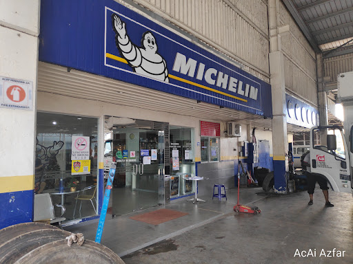 TotalEnergies Quartz Auto Services - Tayarmart (M) Sdn Bhd