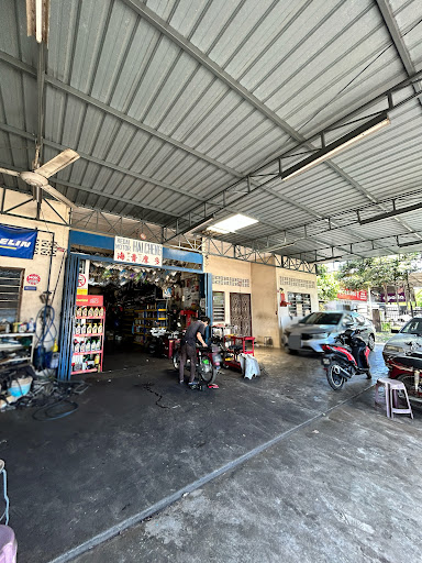 Kedai Motor Hai Cheng 海清摩多