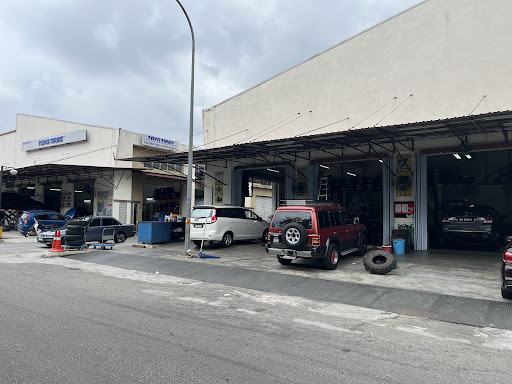 HISTOBUMI CAR CARE SDN BHD