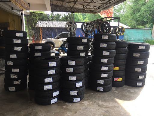 Kedai Tayar Dan Bateri Wan Teah