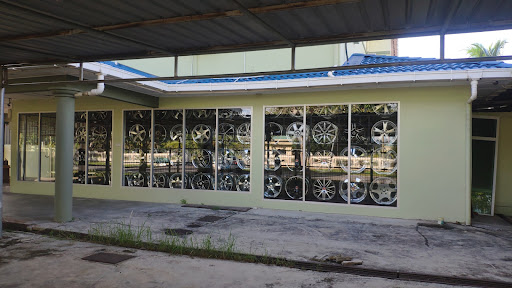 K's Monster Rim Showroom