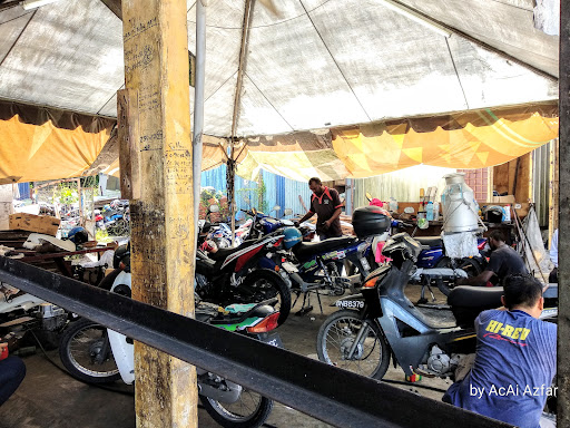 Castrol Bike Point - Xin Wan Hing Motor