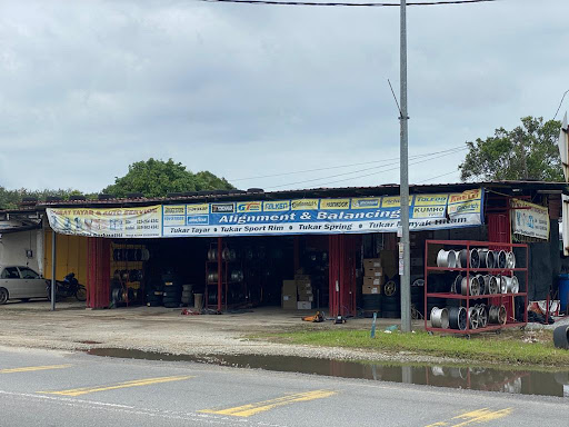 Din Tayar. Baru Dan Terpakai / Kuala Terengganu